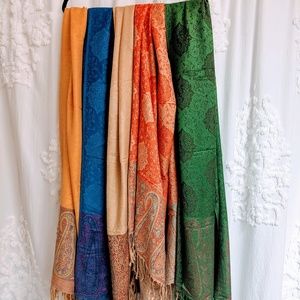 All 5 scarf bundle for $10💙🧡♥️💛💚